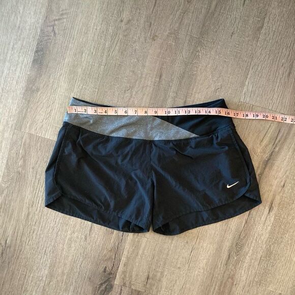 Nike Dri-Fit Black and Gray Short M EUC - Picture 5 of 8